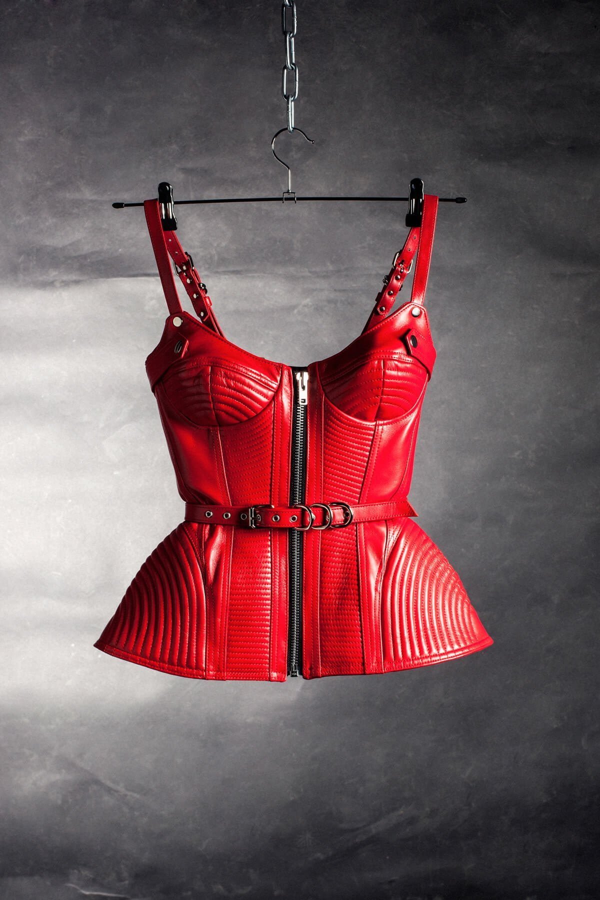 QUILTED PEPLUM CORSET IN RED